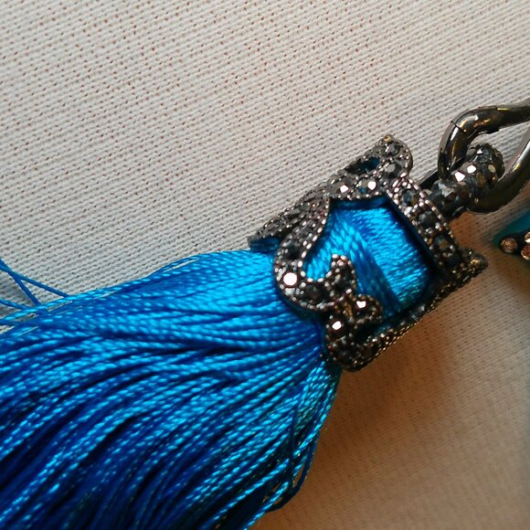 Two Toned Blue statement necklace (420) - Picture 8 of 16